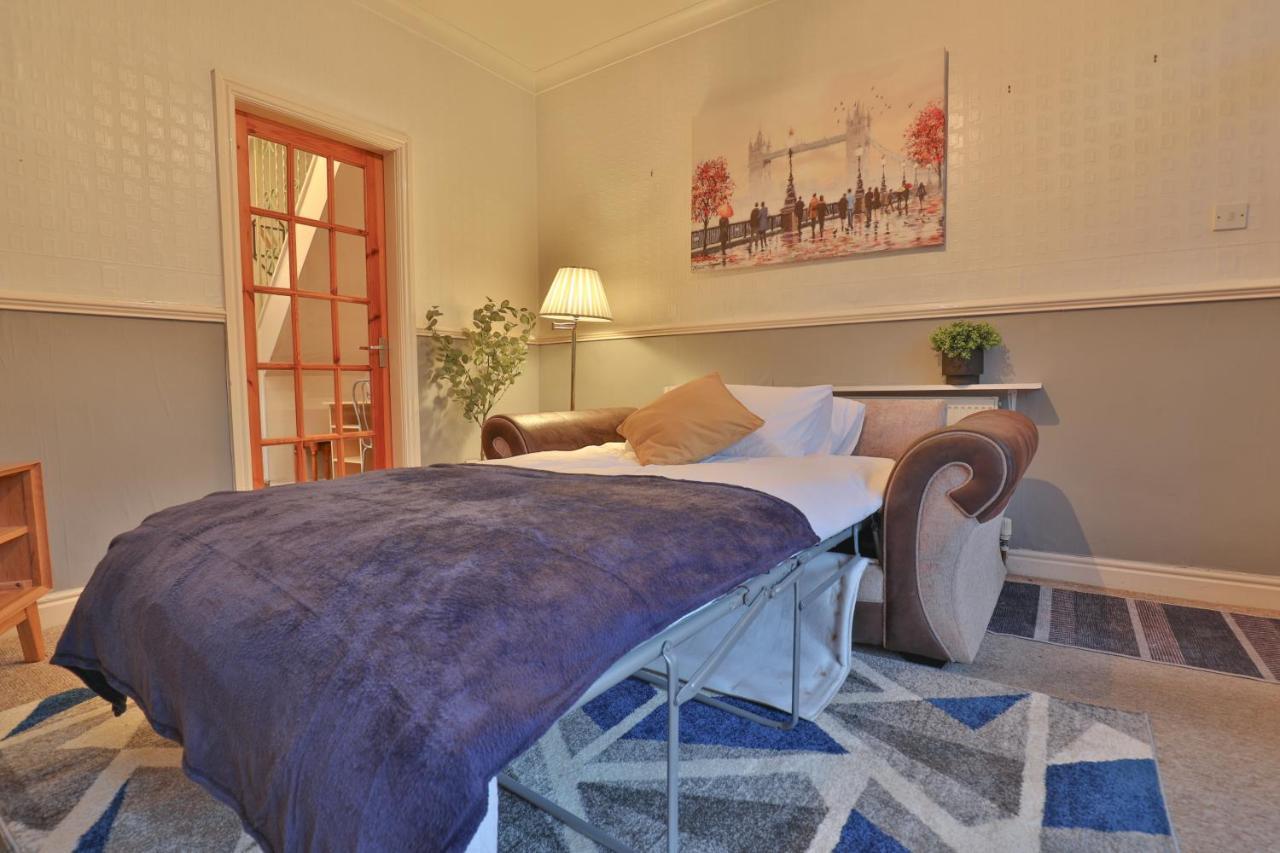 Devon St - Cozy Home, Free Easy Parking! Kingston upon Hull Esterno foto