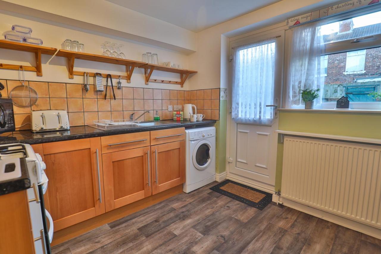 Devon St - Cozy Home, Free Easy Parking! Kingston upon Hull Esterno foto