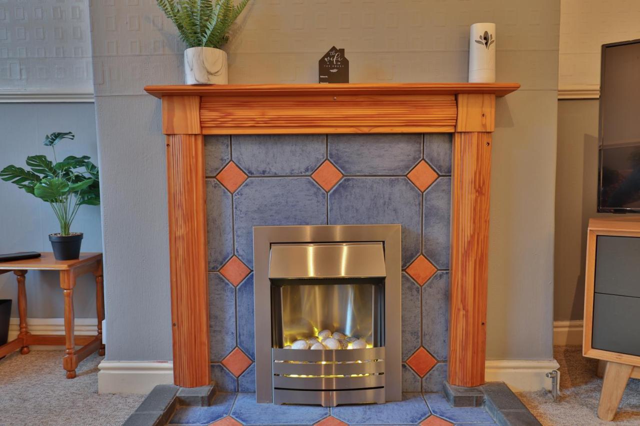 Devon St - Cozy Home, Free Easy Parking! Kingston upon Hull Esterno foto