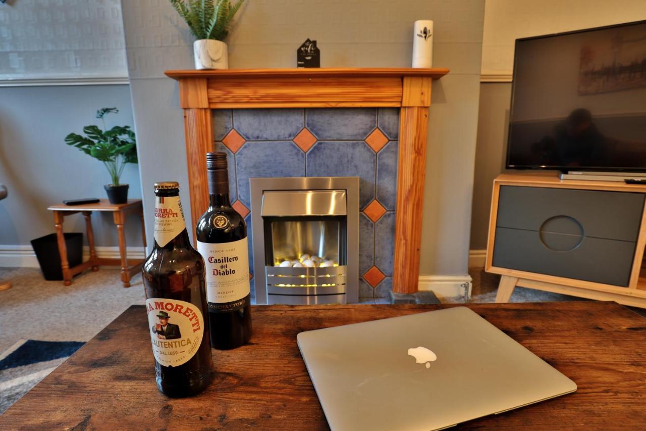 Devon St - Cozy Home, Free Easy Parking! Kingston upon Hull Esterno foto